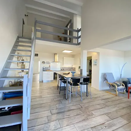 Maison De En Front De Saint-Pierre-la-Mer (Aude)